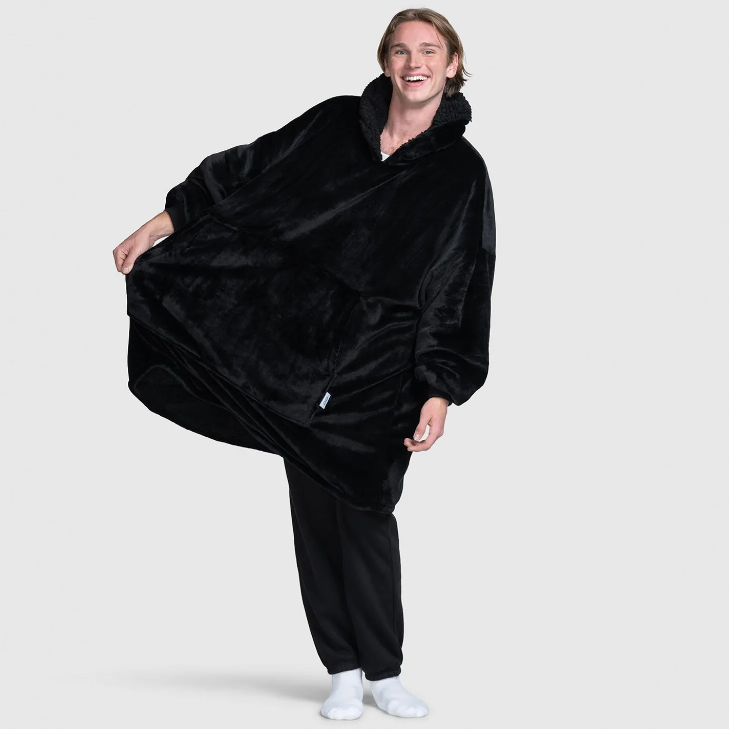 All Black Oodie™ Original