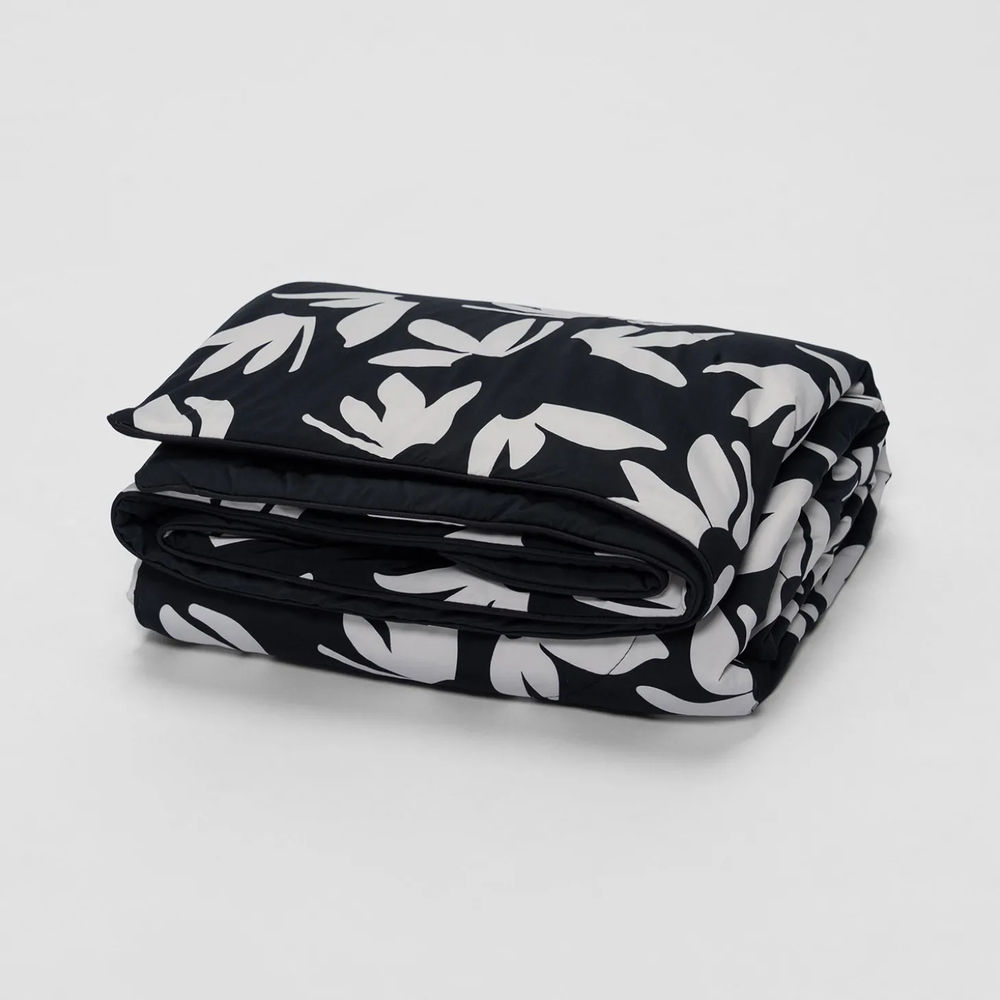 Black Floral Cooling Blanket
