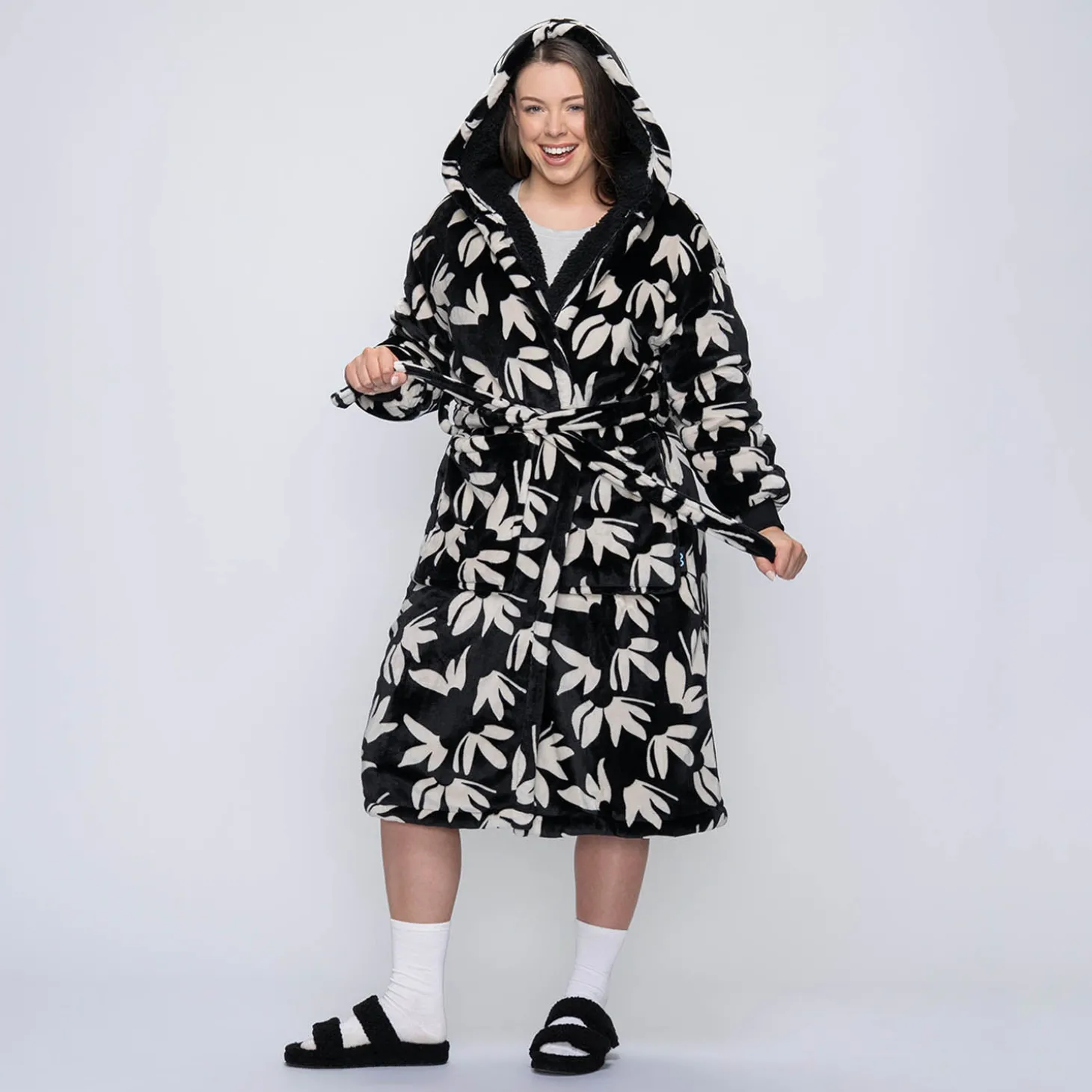 Black Floral Sherpa Dressing Gown