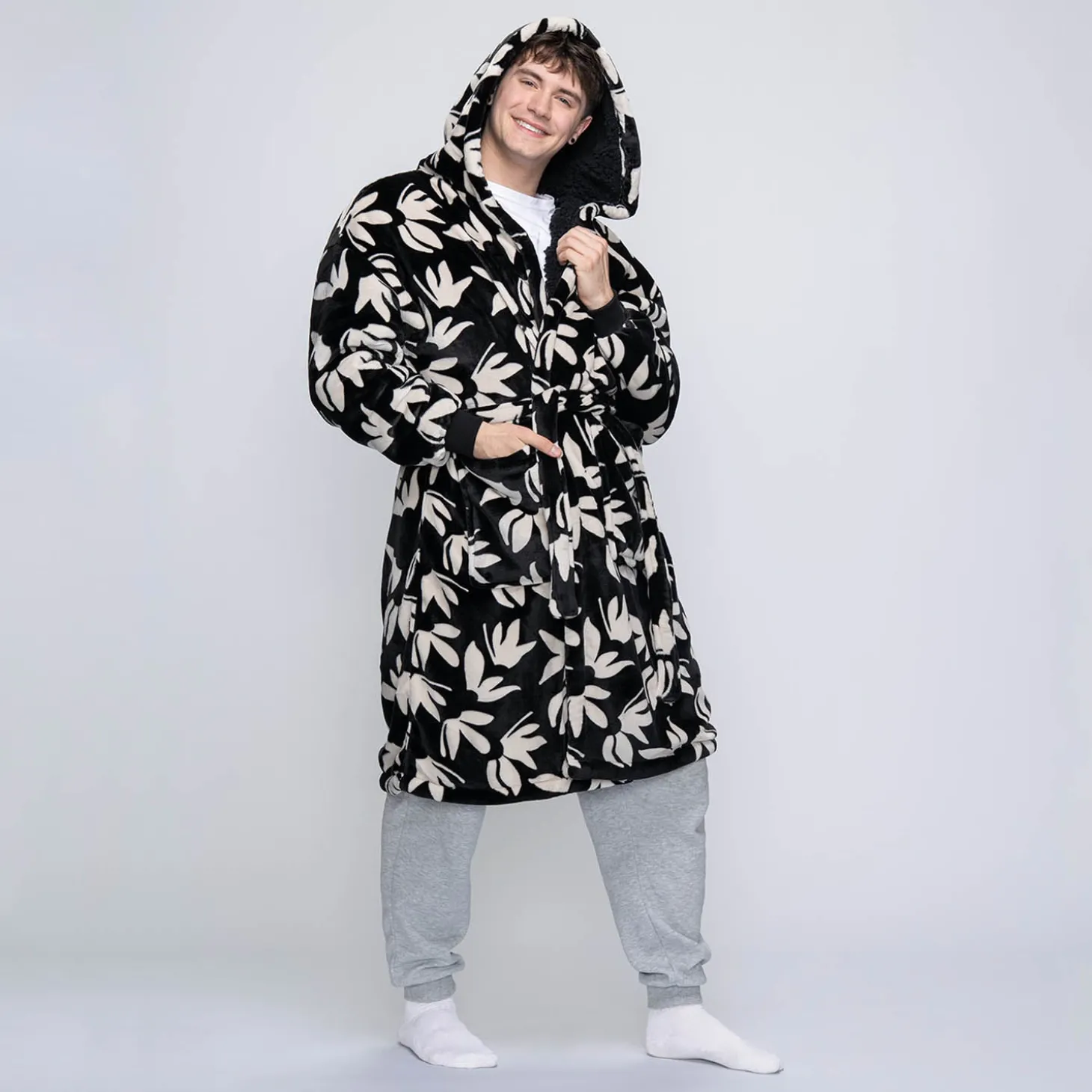 Black Floral Sherpa Dressing Gown