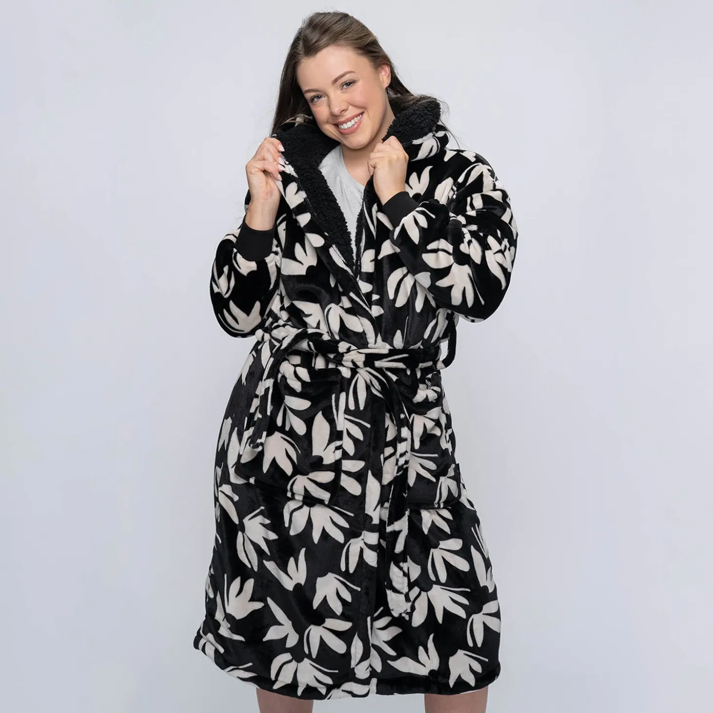 Black Floral Sherpa Dressing Gown