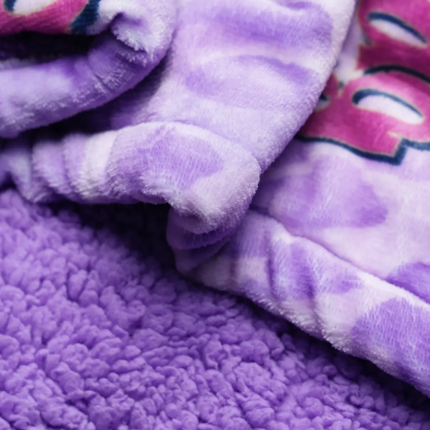 Bratz Sherpa Blanket Licensed