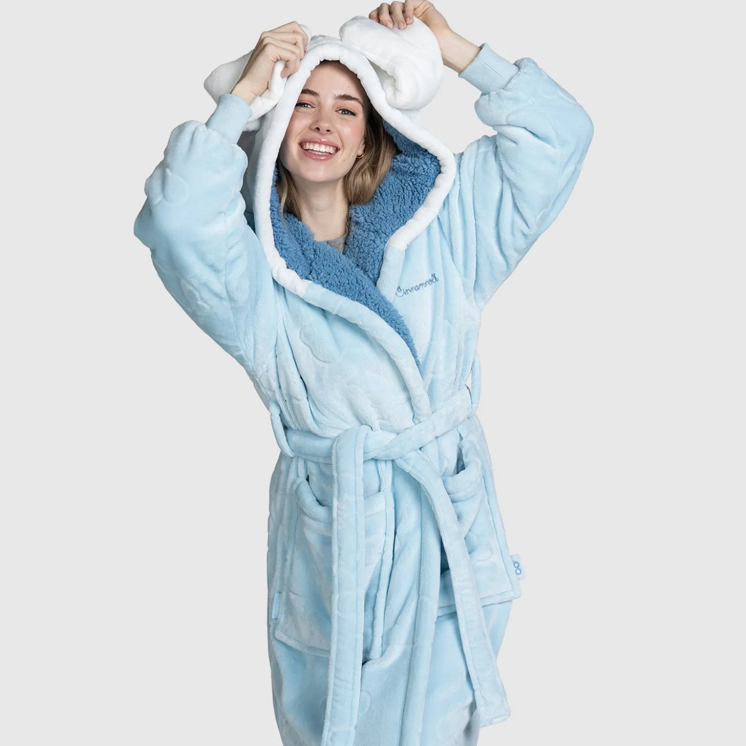 Cinnamoroll Sherpa Dressing Gown Licensed