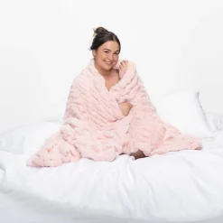 Pink Luxe Luxe Blanket