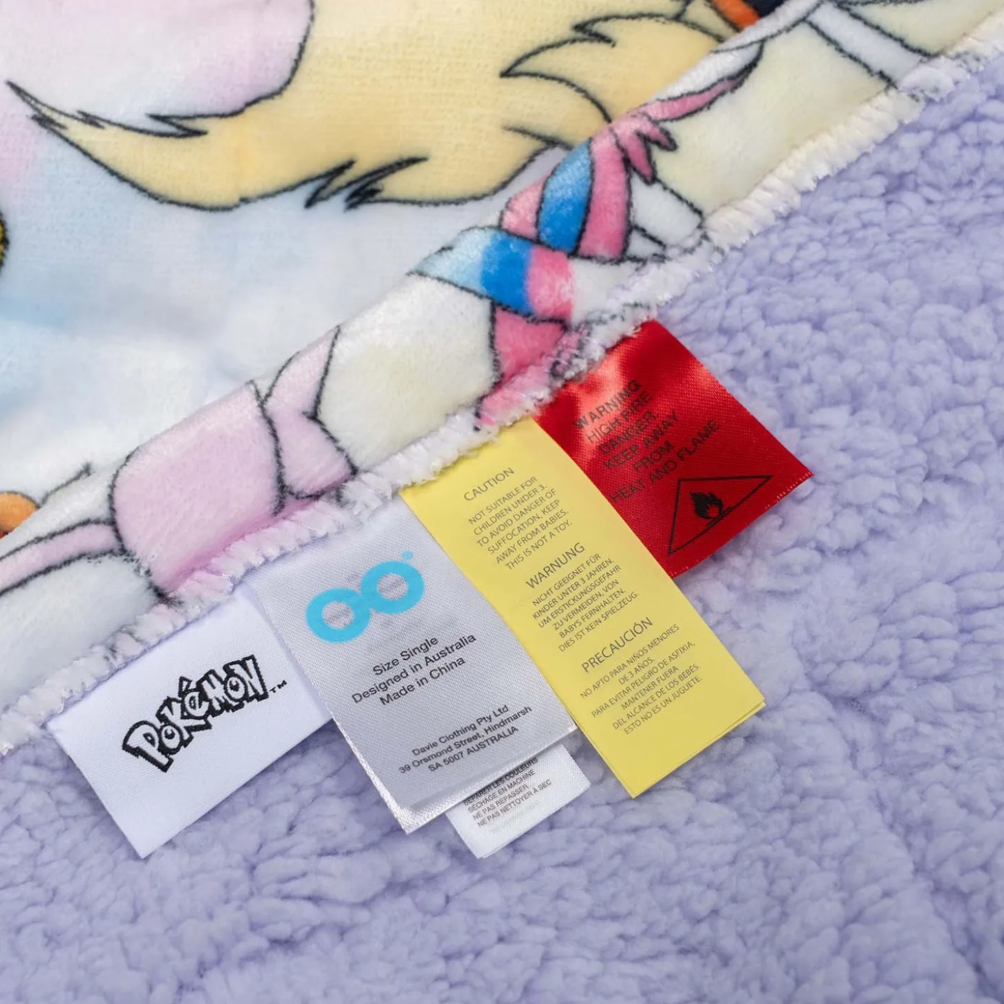 Pokémon Eeveelution Sherpa Blanket Licensed
