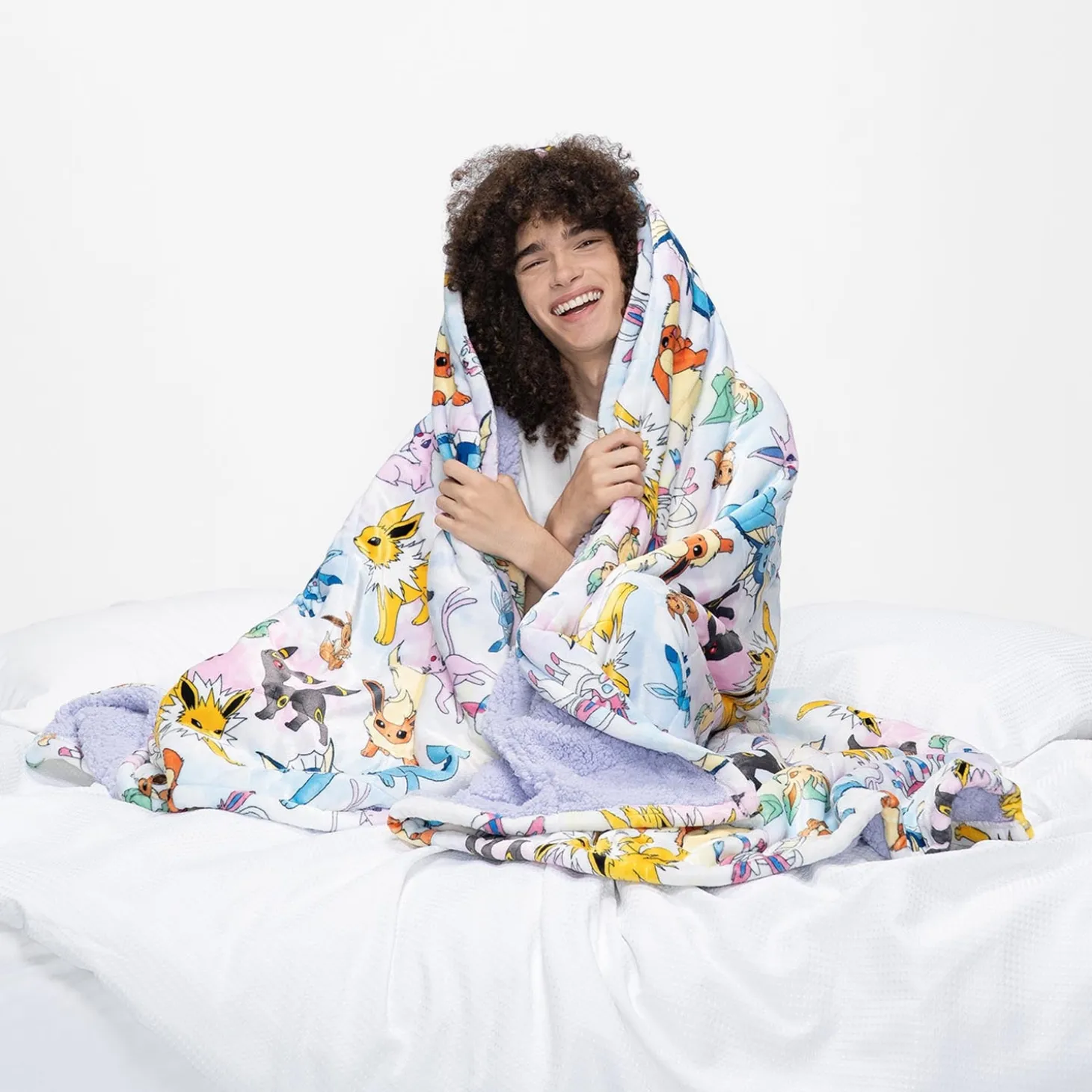 Pokémon Eeveelution Sherpa Blanket Licensed