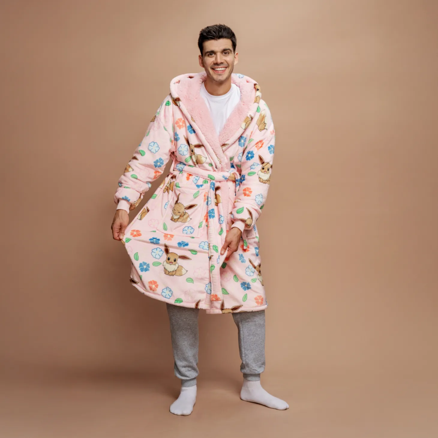 Pokémon Eevee Flowers Sherpa Dressing Gown Licensed